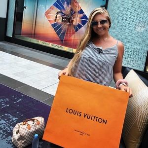 Meet your Posher, Valerie